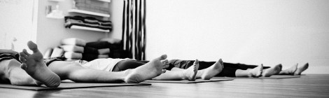 a-importancia-do-relaxamento-como-relaxar-yoga-destacada