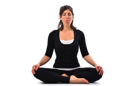 como-fazer-shitali-pranayama-iniciantes-online-yoga