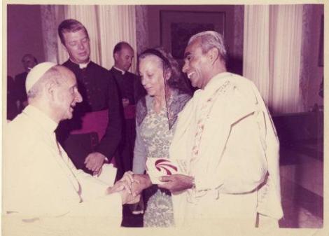 Iyengar-e-o-papa-pope-paulo-vi-noticia-yoga