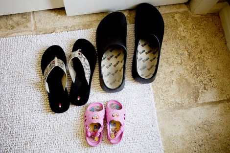 sapatos-calçados-energia-bacteris-yoga-deixar fora de casa